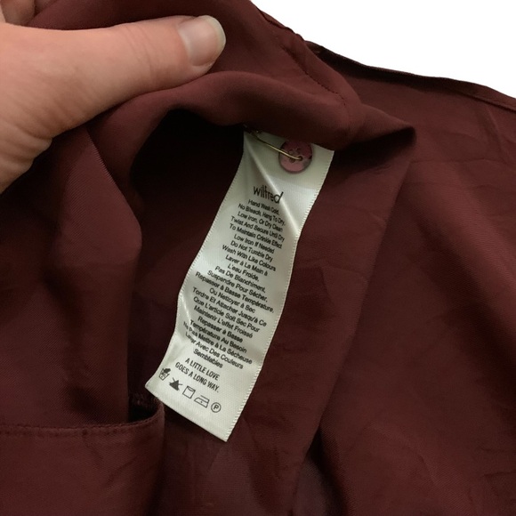 Aritzia Wilfred Maroon Silky Long-sleeve Button Up Top | Sz S - Picture 4 of 5